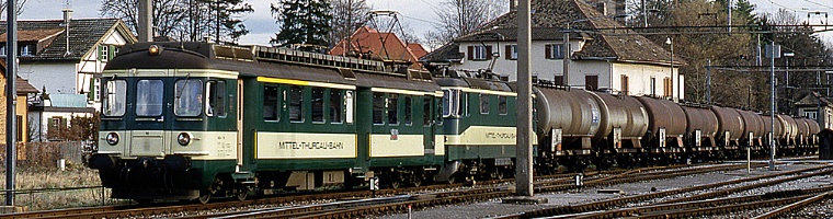 ABDe 4/4 16 und Re 4/4 II 21 mit Ölzug, Kreuzlingen, 10.12.1993 - (bh)